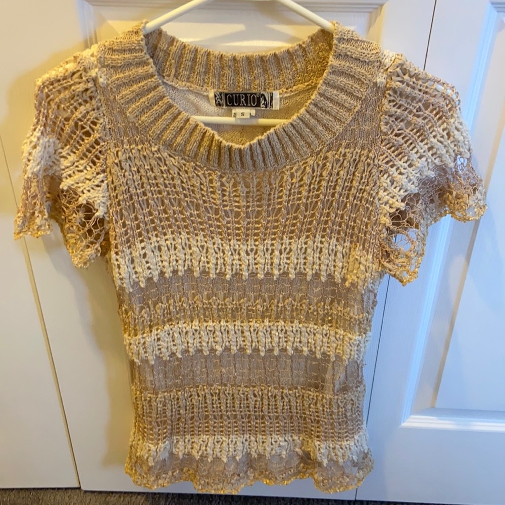 Curio Women’s Short-Sleeve Stripe Cream and Tan Blouse S